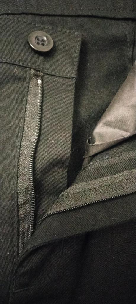 Nohavice kargo ,čierne , nové, s