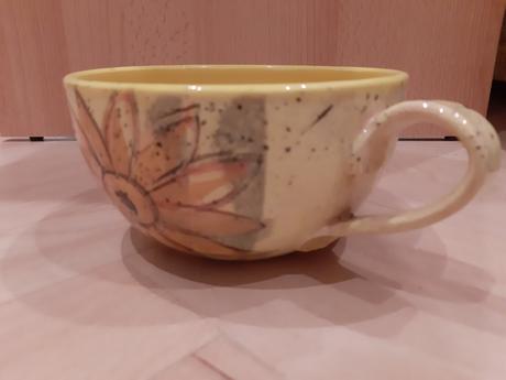 Šálka veľká žltá, 