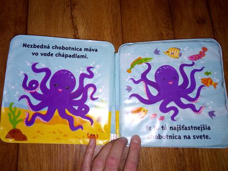 Knizka do vody s textom super stav 17x17cm,