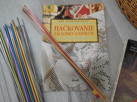 Retro potreby na štrikovanie, 