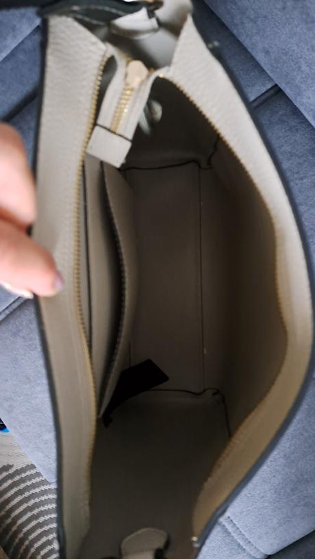 Kabelka guess, guess