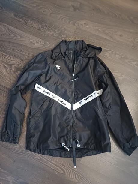 Umbro bundička, umbro,158
