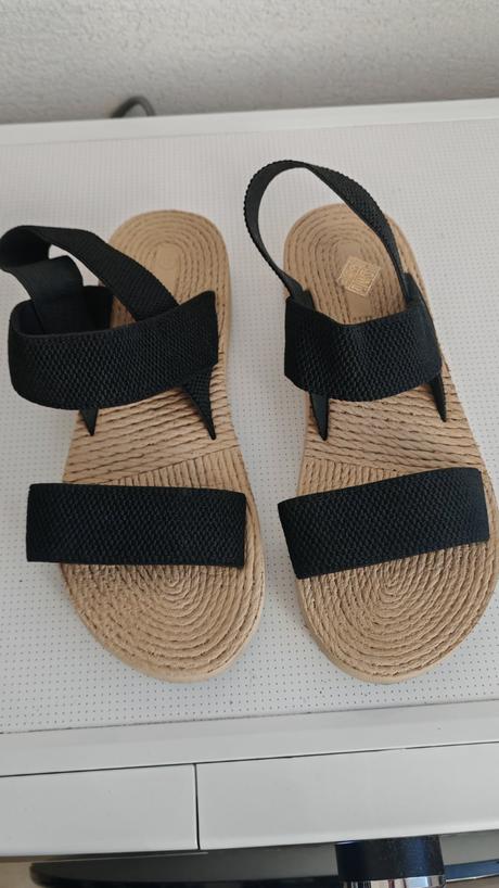 Sandálky, 41
