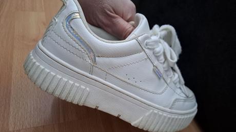 Tenisky holigraficke, zara,31