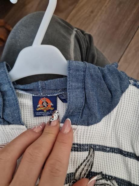 Sveter bugs bunny, disney,86