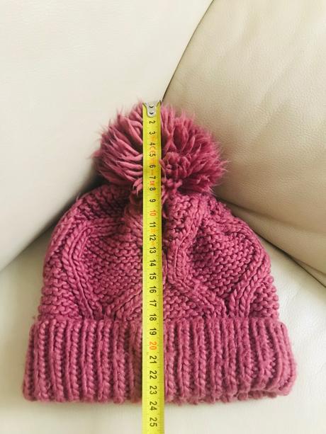 Pletená hrejiva zimná čiapka s brmbolvom, zara,140