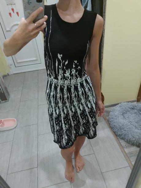 Elegantné šaty, lipsy london,s