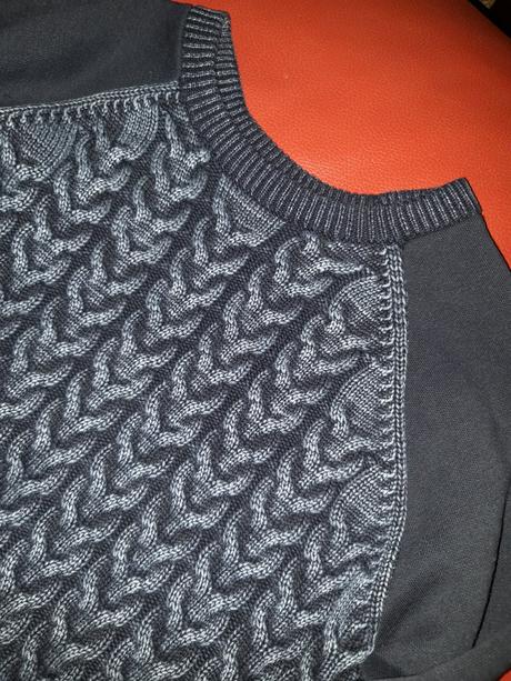 Krásny svetrík, f&f,152