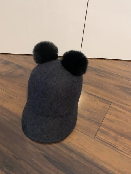 Tenisky plus klobúk, 38