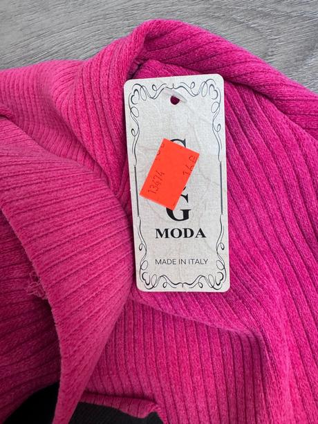 Cyklámenová midi sukňa, 