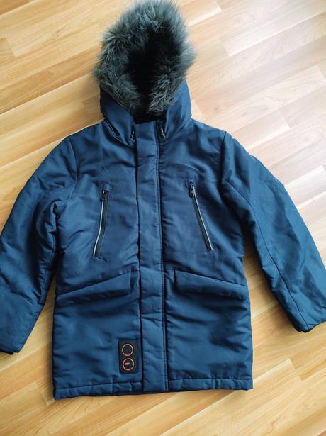 Ponúkam chlapčenskú vetrovku, f&f,152
