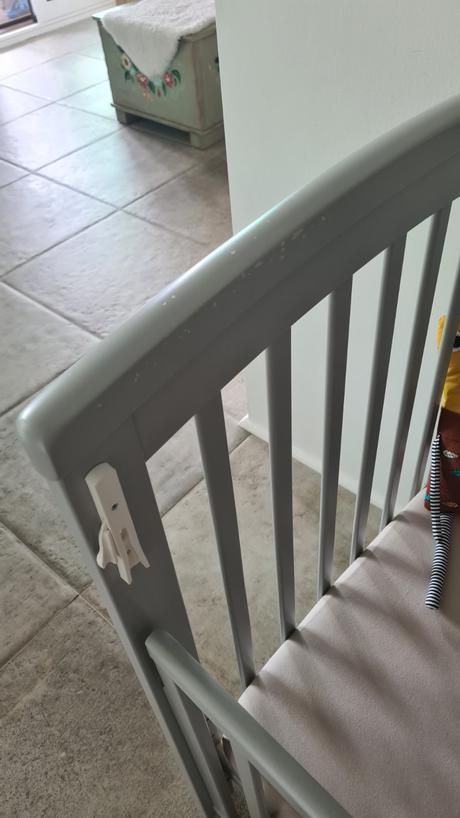 Detská postieľka 120x60 s odnímateľnou bočnicou, šírka (cm): 60,dĺžka (cm): 120