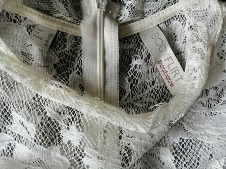 Čipkované šaty vs, s