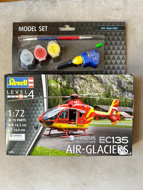 Revell air - glaciers ec135, 
