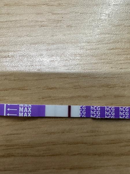 Slabá čiarka na teste