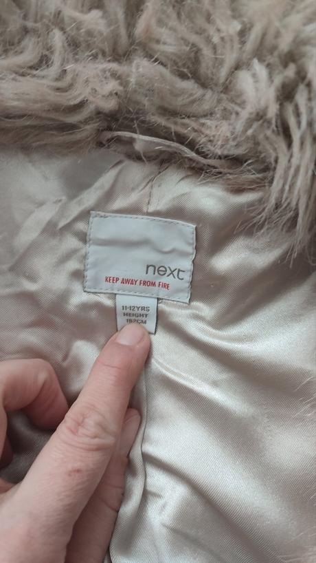 Dievcensky kozuch, next,152