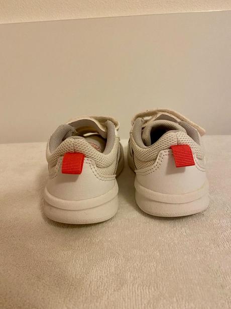 Topanky botasky tenisky adidas, adidas,24