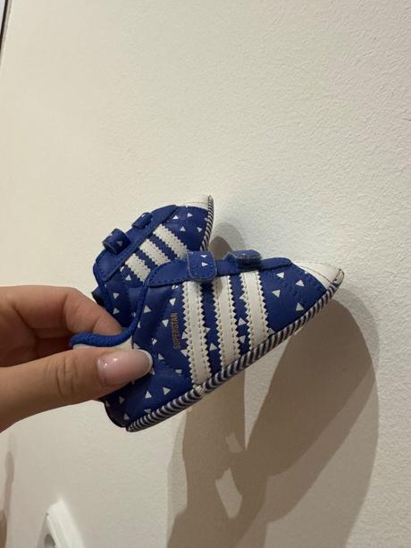 Capačky adidas, adidas,19