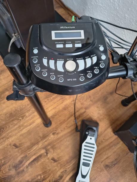 Bicie millenium elektronické, 