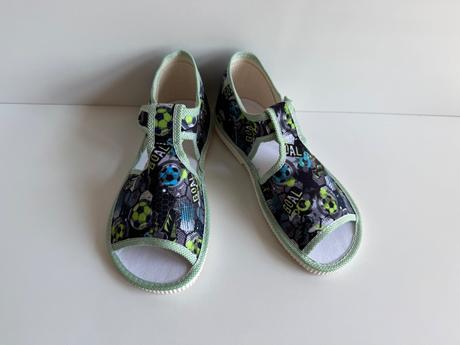 Chlapčenské papučky, manik,28 / 30