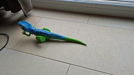 Robotická veselá jašterica, 