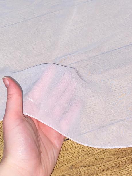 Bledorožová šatka na pláž,