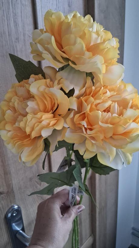 3ks žlté pivónie, 