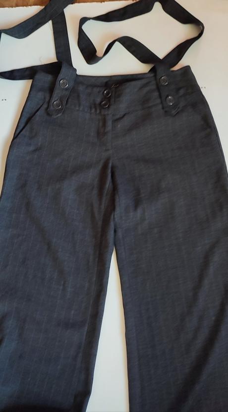 Široké nohavice s trakmi, m