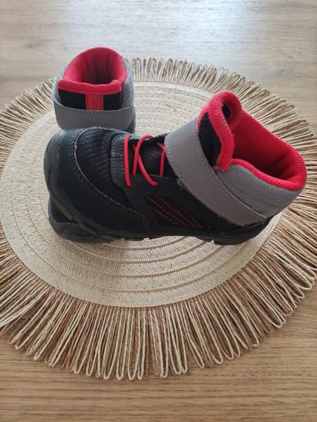 Turistické prechodné topánky, decathlon,26