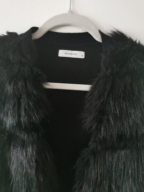 Čierna jesenná vesta, reserved,s