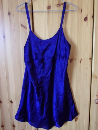 Nočná košeľa, 38