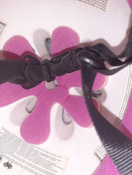 Prilba, korčule, bicykel, kolobežka, s