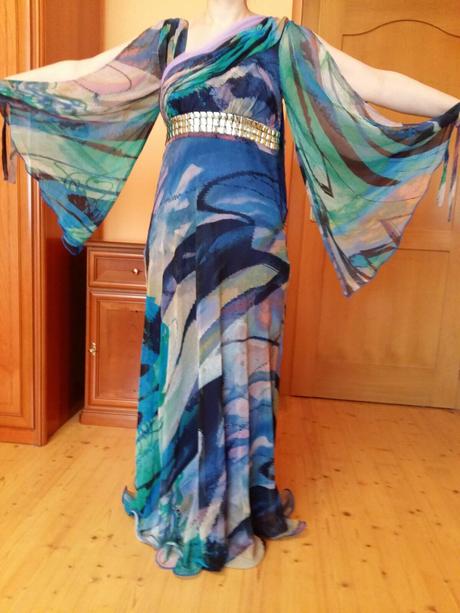 Spolocenske saty, 40