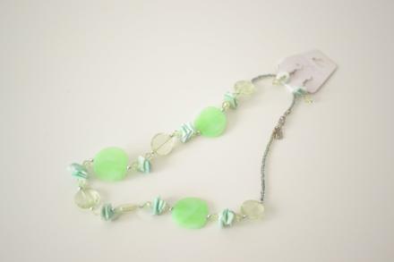 Zelený náhrdelník s náušnicami, 