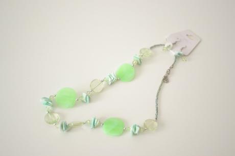 Zelený náhrdelník s náušnicami, 