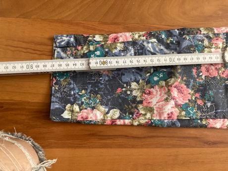 Elegantne nohavice kvetinový vzor darujem, m