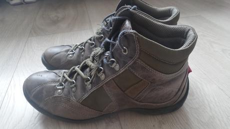 Ecco topanky, ecco,38