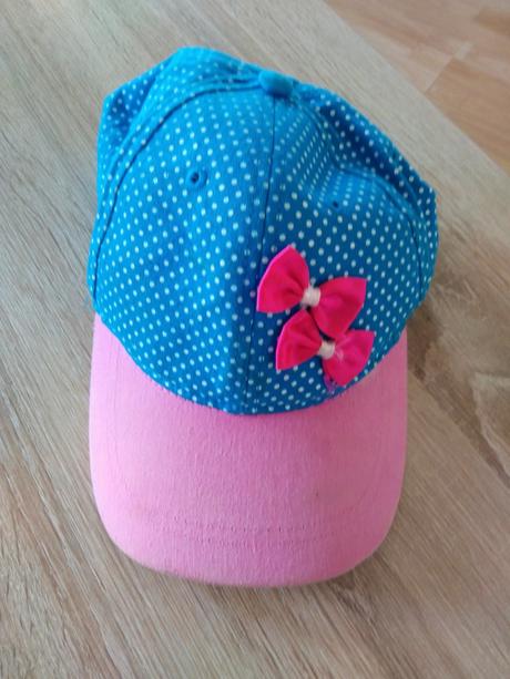 Dievčenská šiltovka, 140