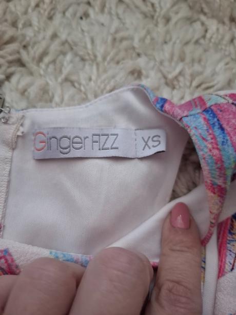 4ks šaty, mohito,xs