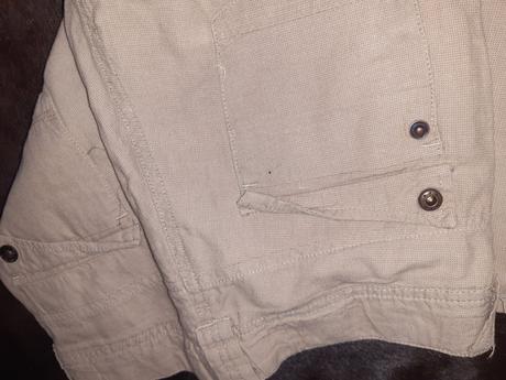 Nohavice a tričko, 146