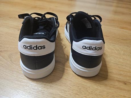 Adidas tenisky, 35