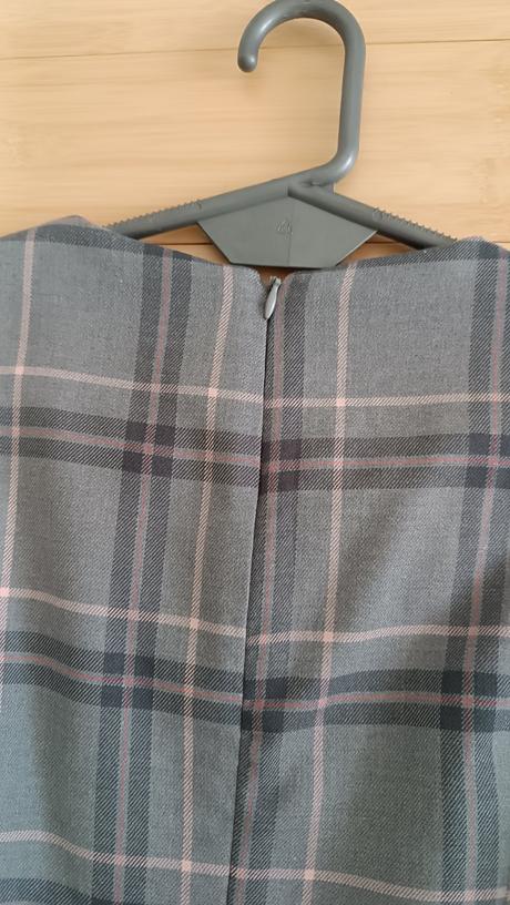 Šaty s vreckami do a, mohito,38