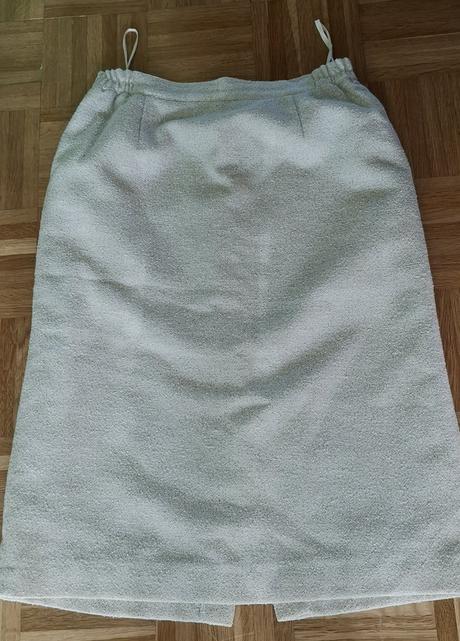 Dámsky kostým bukle, 44