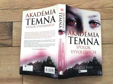 Kniha akadémia temna,
