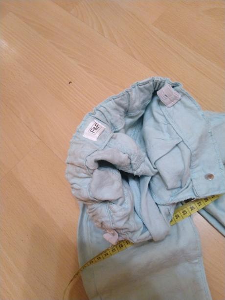 Bledozelene mäkké rifle s jemným vzorom., f&f,110