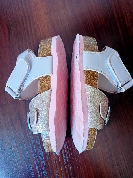 Sandálky 21, cupcake,21