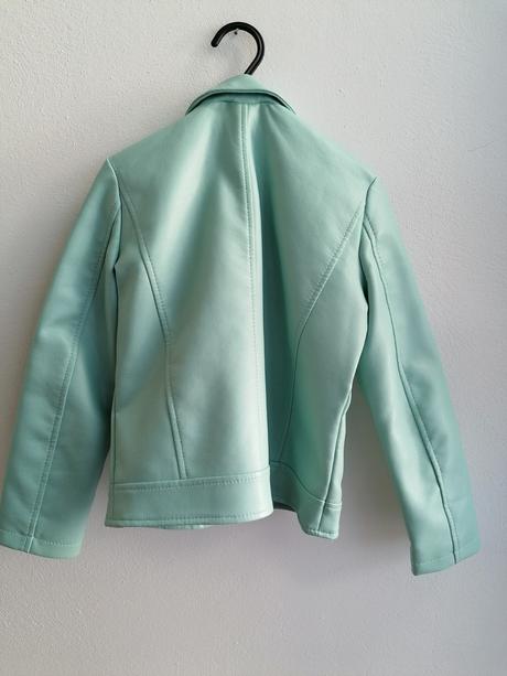 Kozenkova bunda, sinsay,122