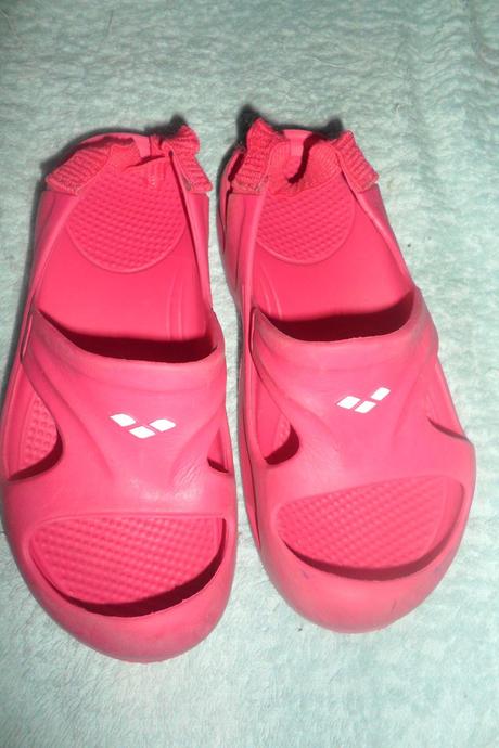 Sandálky zn. arena, 24