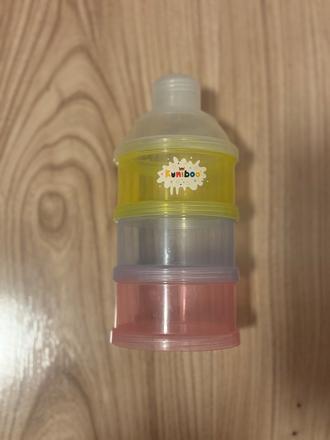 Dávkovač na sušené mlieko,