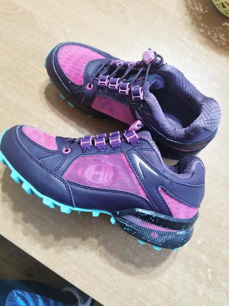 Turisticke topanky, 37